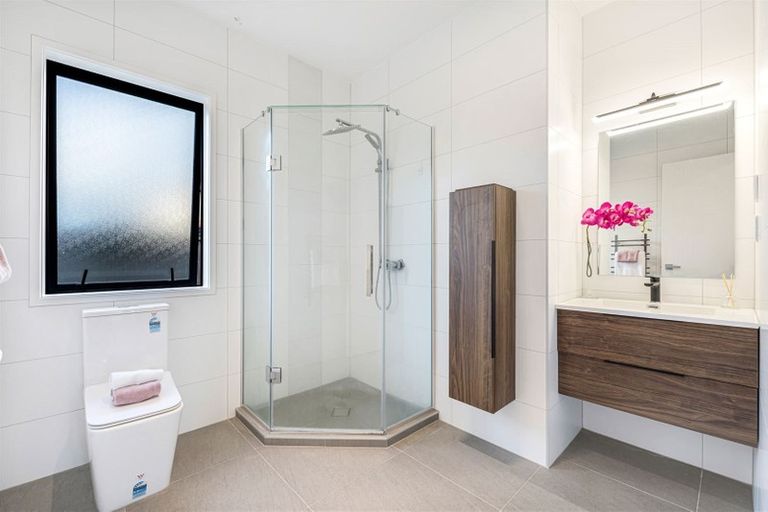 Photo of property in 62 Donegal Park Drive, Flat Bush, Auckland, 2019