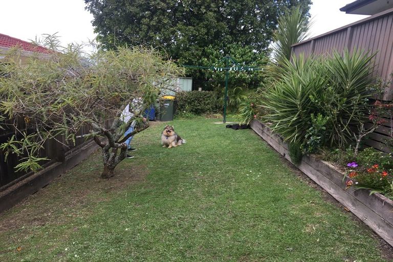 Photo of property in 34 Butterworth Drive, Glendene, Auckland, 0602
