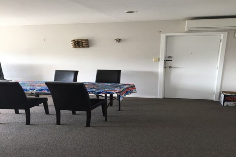 Photo of property in 4/107 Holly Road, St Albans, Christchurch, 8014