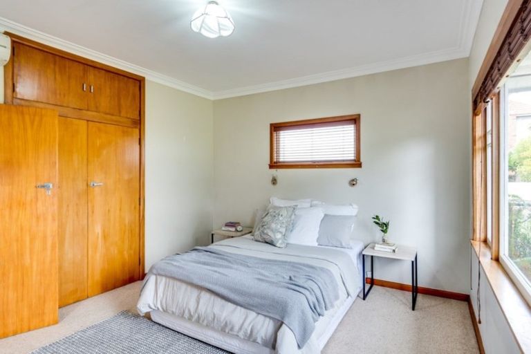 Photo of property in Herrick Bed & Breakfast, 6 Herrick Street, Marewa, Napier, 4110