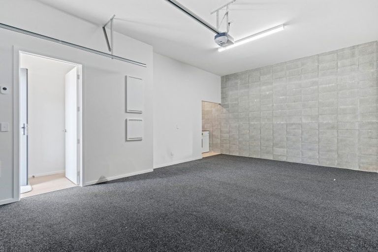 Photo of property in 115 Tiketike Way, Brooklyn, Wellington, 6021