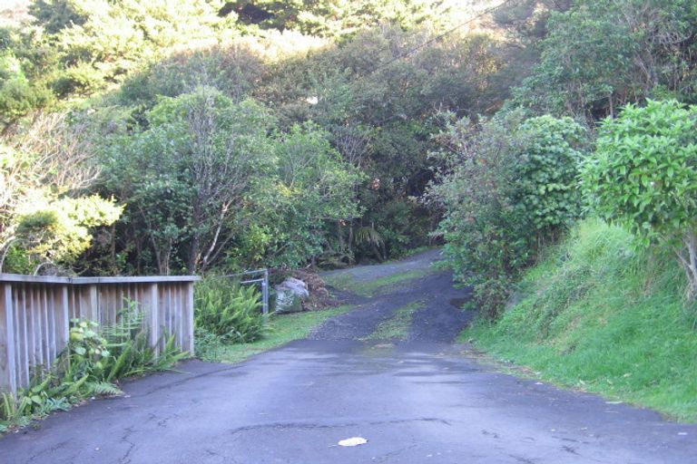 Photo of property in 38a Laingholm Drive, Laingholm, Auckland, 0604