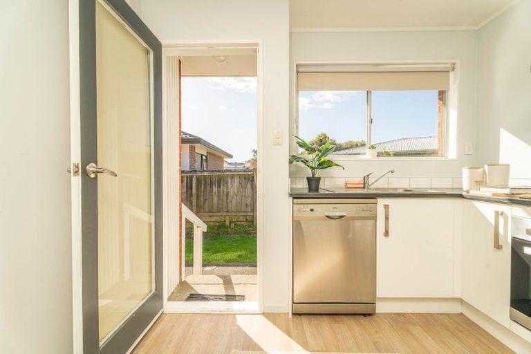 Photo of property in 7f3 Davies Street, Tawa, Wellington, 5028