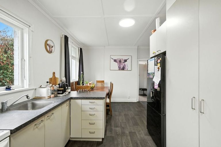 Photo of property in 283 Main South Road, Green Island, Dunedin, 9018