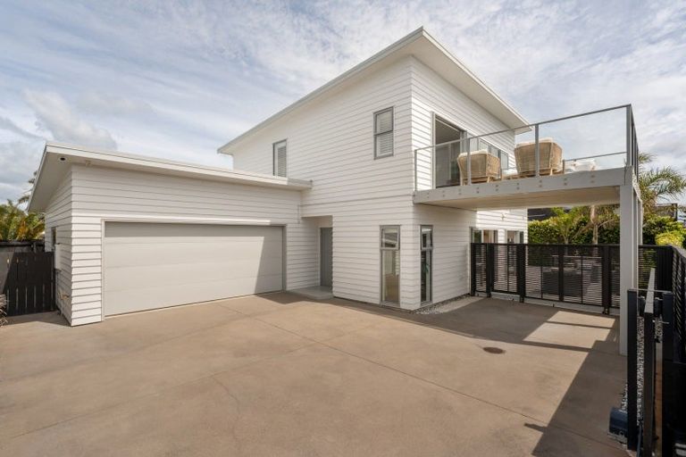 Photo of property in 1330b Papamoa Beach Road, Papamoa Beach, Papamoa, 3118