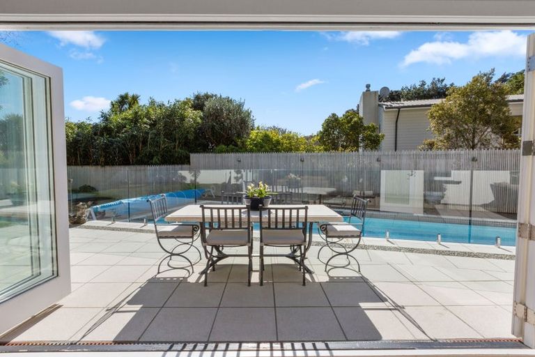 Photo of property in 24 Walter Road, Lowry Bay, Lower Hutt, 5013