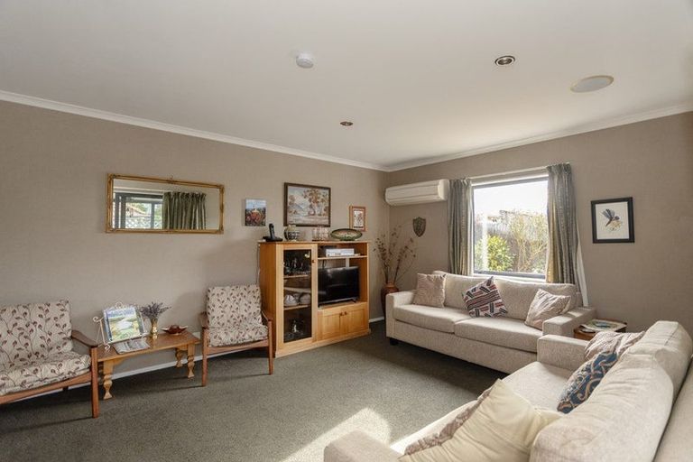 Photo of property in 35a Arrow Crescent, Holmes Hill, Oamaru, 9401