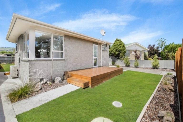 Photo of property in 16 Dunoon Place, Woolston, Christchurch, 8062
