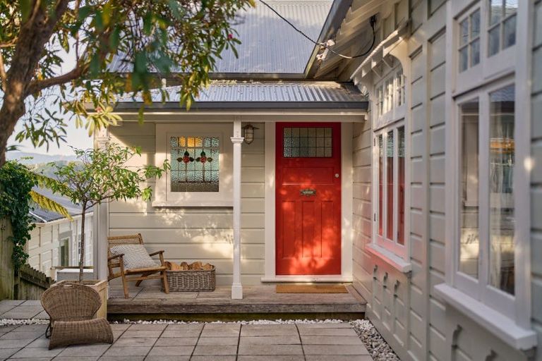 Photo of property in 67 Central Terrace, Kelburn, Wellington, 6012