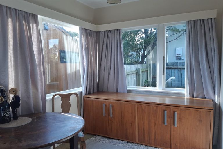 Photo of property in 43 Mandalay Terrace, Khandallah, Wellington, 6035