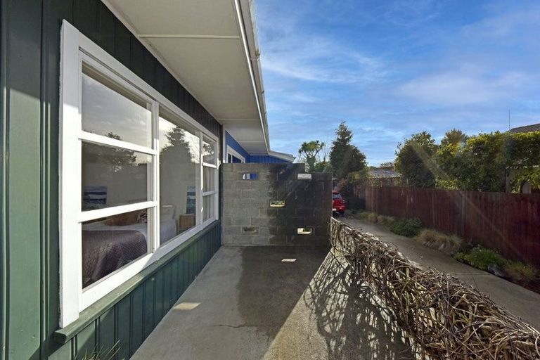 Photo of property in 14 Newbridge Place, Ilam, Christchurch, 8041