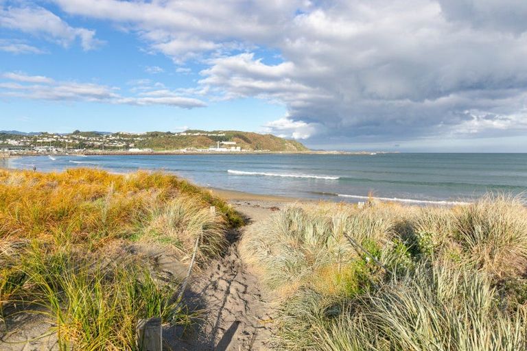 Photo of property in 13/154 Onepu Road, Lyall Bay, Wellington, 6022