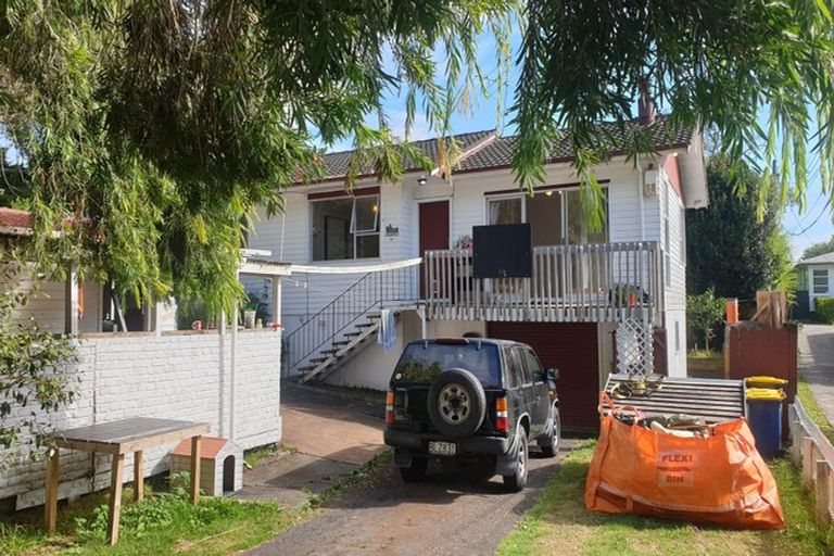 Photo of property in 63 Nikau Street, New Lynn, Auckland, 0600