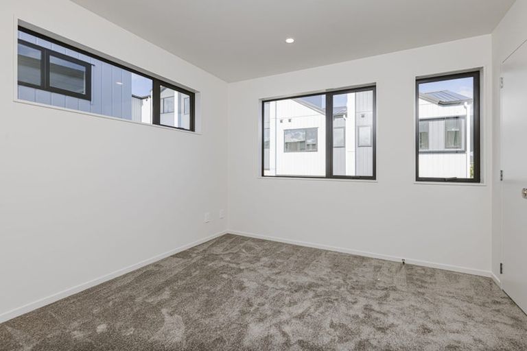 Photo of property in 57 Paetai Lane, Te Atatu Peninsula, 0610