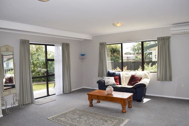 Photo of property in 15a Te Manuao Road, Otaki, 5512