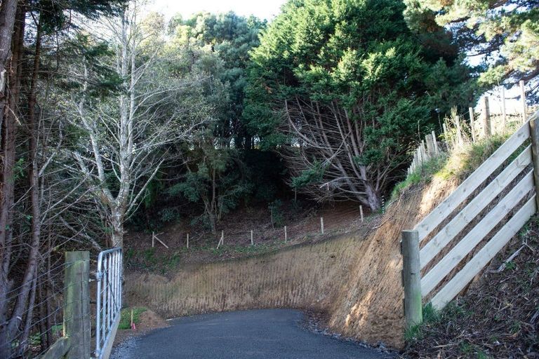 Photo of property in 450 Ohariu Valley Road, Ohariu, Wellington, 6037