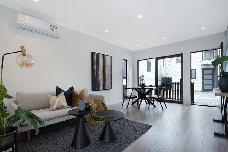 Photo of property in 7f Poto Street, Te Atatu South, Auckland, 0610