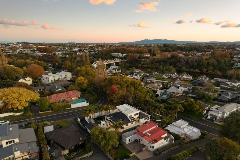 Photo of property in 1 Woodstock Road, Fairfield, Hamilton, 3214