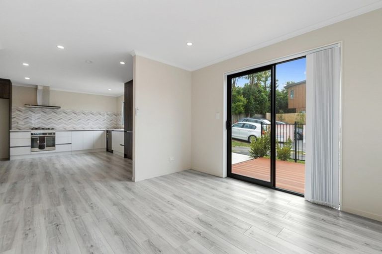 Photo of property in 11u4 Gazeley Avenue, Silverdale, Hamilton, 3216