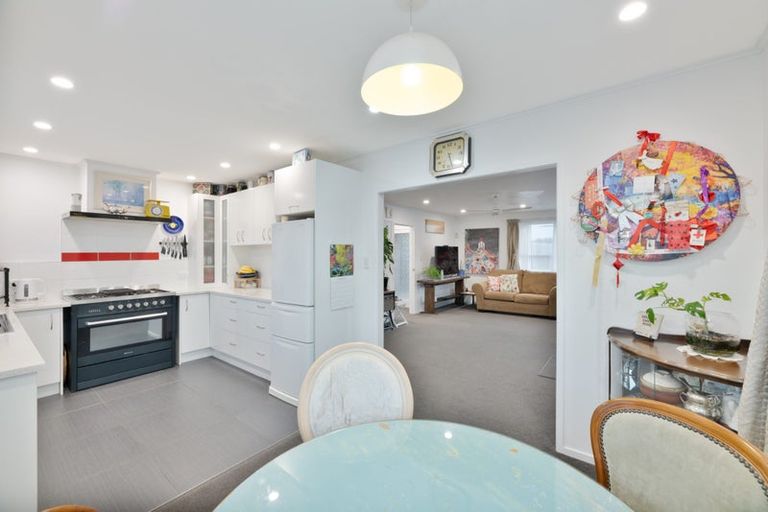 Photo of property in 12 Helena Street, Massey, Auckland, 0614