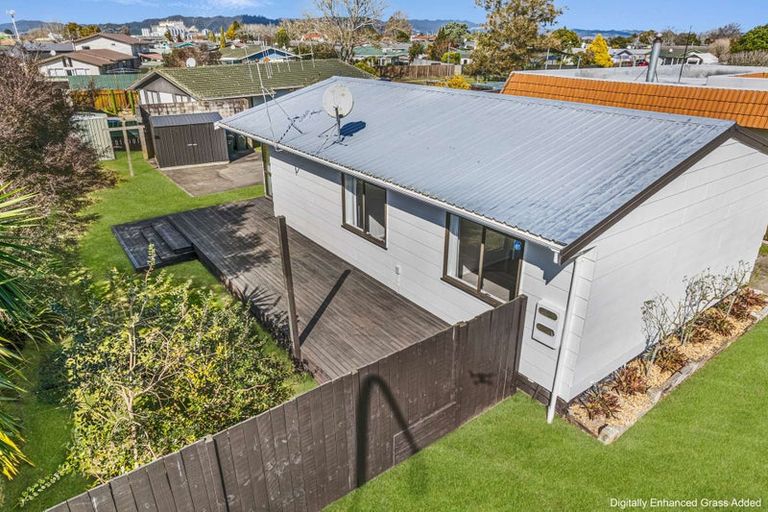 Photo of property in 5 Titoki Place, Edgecumbe, 3120