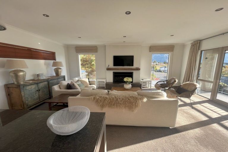 Photo of property in 7 Hogan Lane, Wanaka, 9305