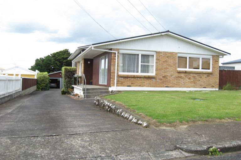 Photo of property in 3 Ngaio Avenue, Mangere Bridge, Auckland, 2022