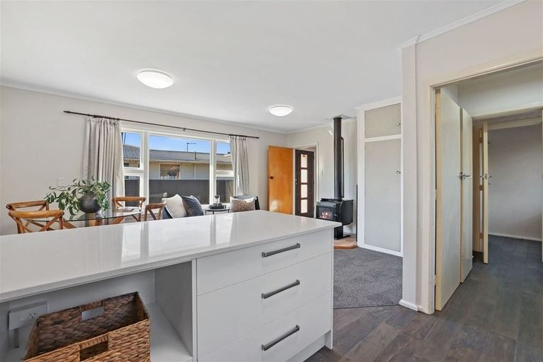 Photo of property in 165 Springs Road, Hornby, Christchurch, 8042