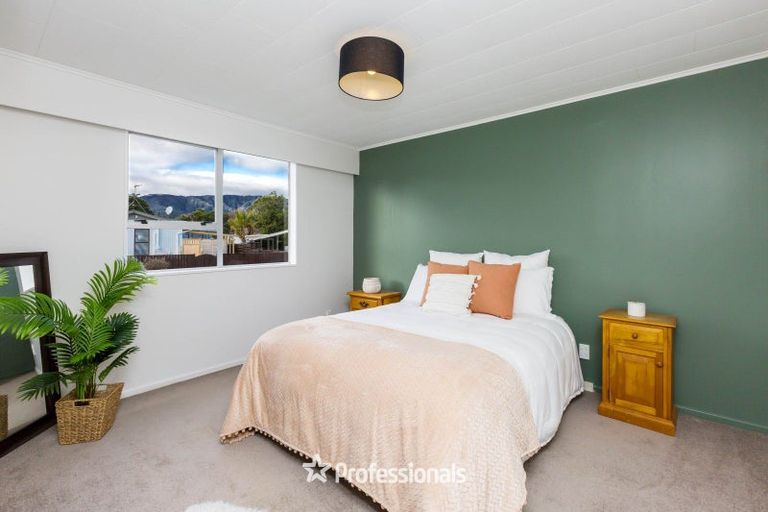 Photo of property in 5 Camden Road, Totara Park, Upper Hutt, 5018