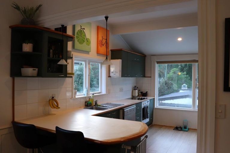 Photo of property in 52 Happy Valley Road, Owhiro Bay, Wellington, 6023