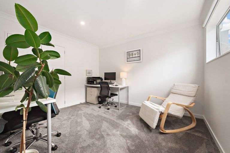 Photo of property in 35 Pacific Heights Road, Orewa, 0931