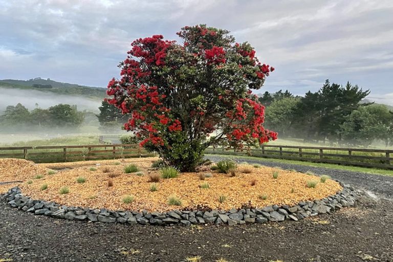 Photo of property in 306 West Coast Road, Makarau, Warkworth, 0984