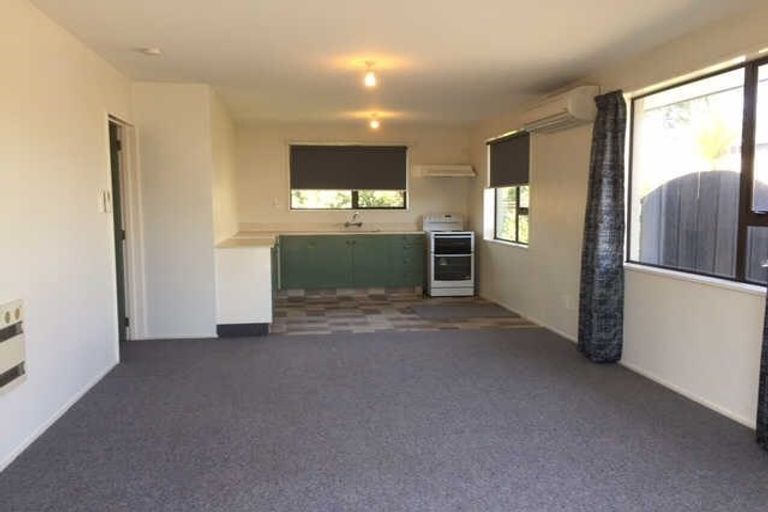 Photo of property in 2/281 Main South Road, Hornby, Christchurch, 8042