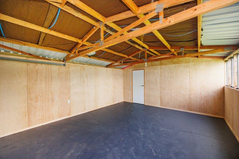 Photo of property in 9 Pinedale Parade, Milson, Palmerston North, 4414