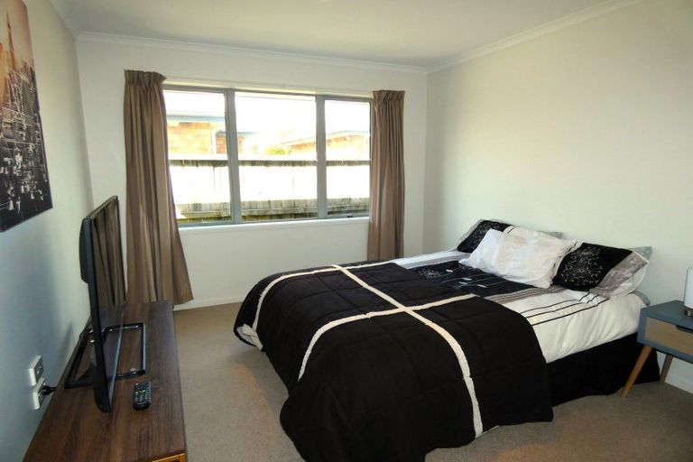 Photo of property in 28 Fonblanque Street, Westport, 7825