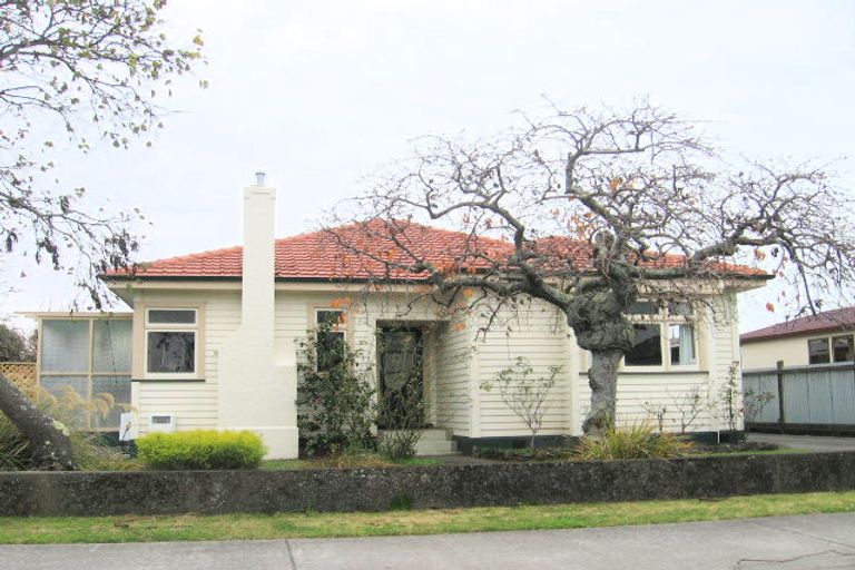 Photo of property in 4 Elbourne Street, Taradale, Napier, 4112