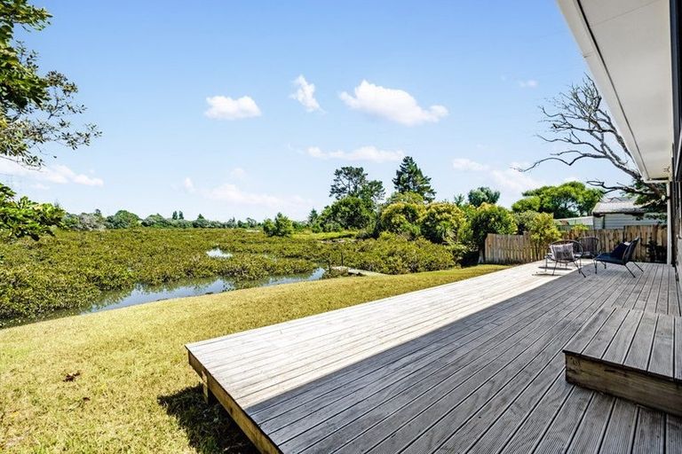 Photo of property in 40 Queen Mary Avenue, New Lynn, Auckland, 0600