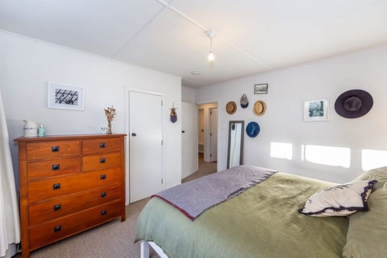 Photo of property in 12 Redgrave Street, Hoon Hay, Christchurch, 8025