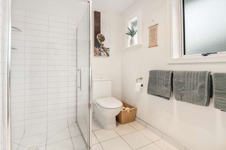 Photo of property in 8 Roberts Road, Hei Hei, Christchurch, 8042