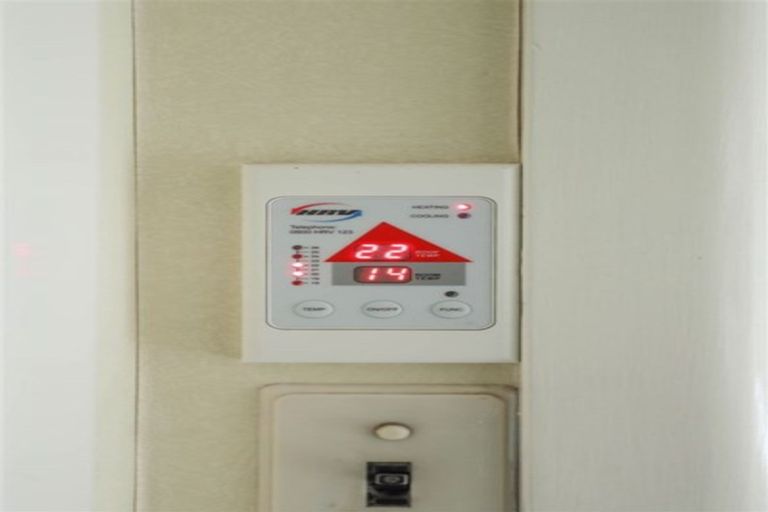 Photo of property in 6 Lignite Street, Huntly, 3700