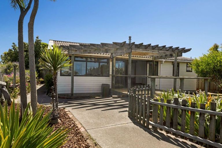 Photo of property in 69 Matai Street, Castlecliff, Whanganui, 4501