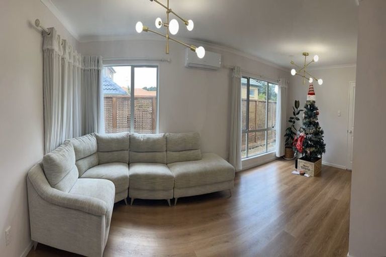 Photo of property in 28 Amherst Place, Albany, Auckland, 0632