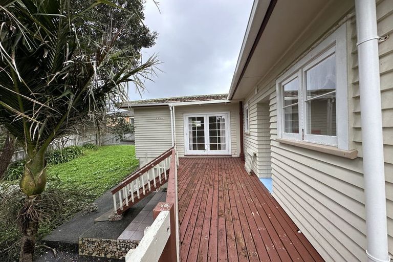 Photo of property in 92 Pooks Road, Ranui, Auckland, 0612