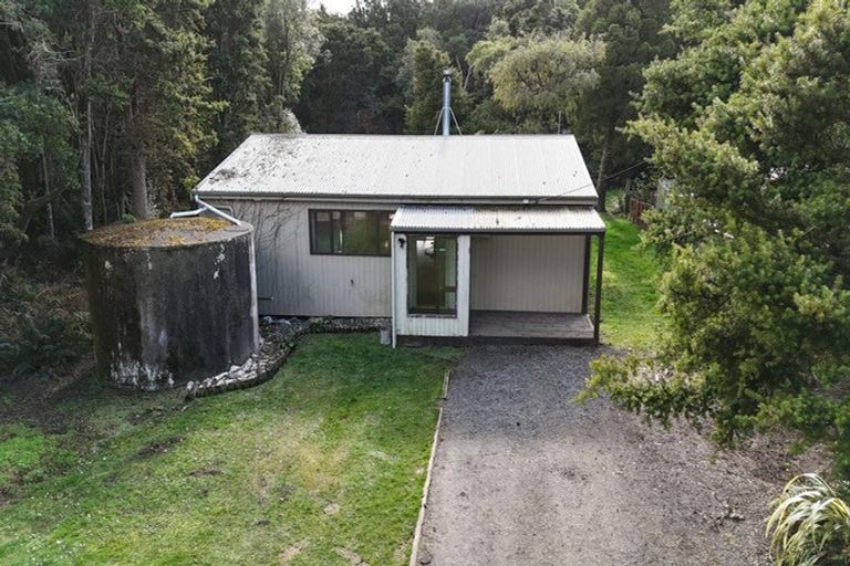 Photo of property in 26 Watt Road, Otatara, Invercargill, 9879