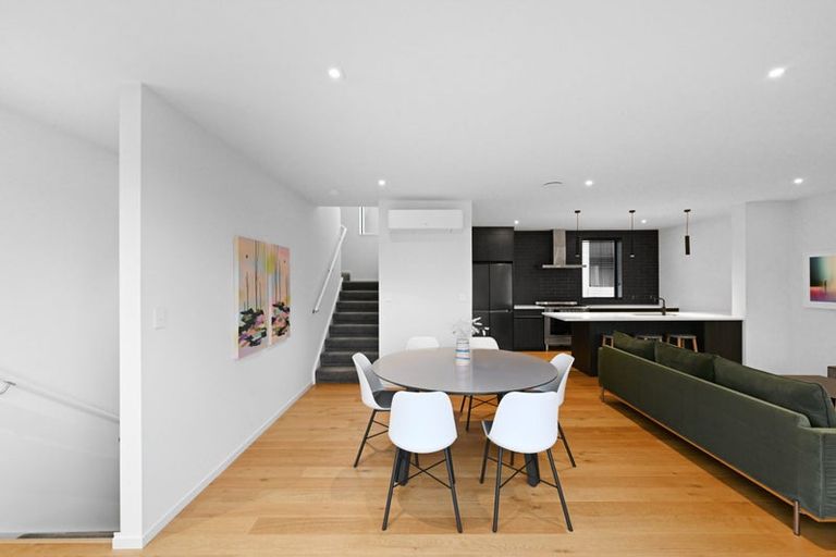 Photo of property in 1/2 Manning Street, Hamilton Central, Hamilton, 3204