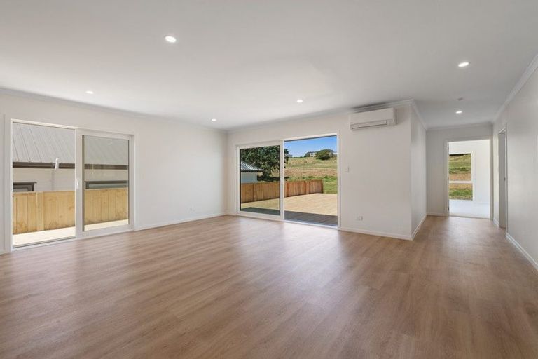 Photo of property in 49 Ta Moko Drive, Gulf Harbour, 0930