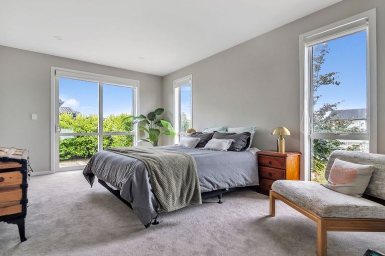 Photo of property in 14 Aporo Drive, Kumeu, 0810
