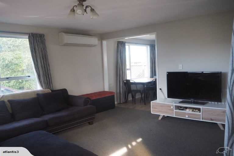 Photo of property in 120 Inwoods Close, Parklands, Christchurch, 8083