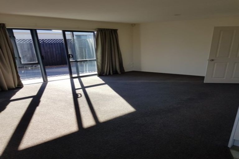 Photo of property in 83 Grafton Street, Waltham, Christchurch, 8011