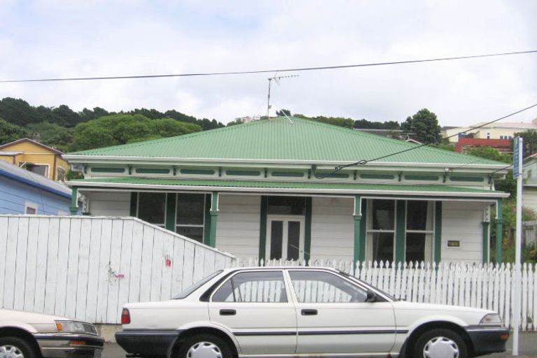 Photo of property in 186 Tasman Street, Mount Cook, Wellington, 6021